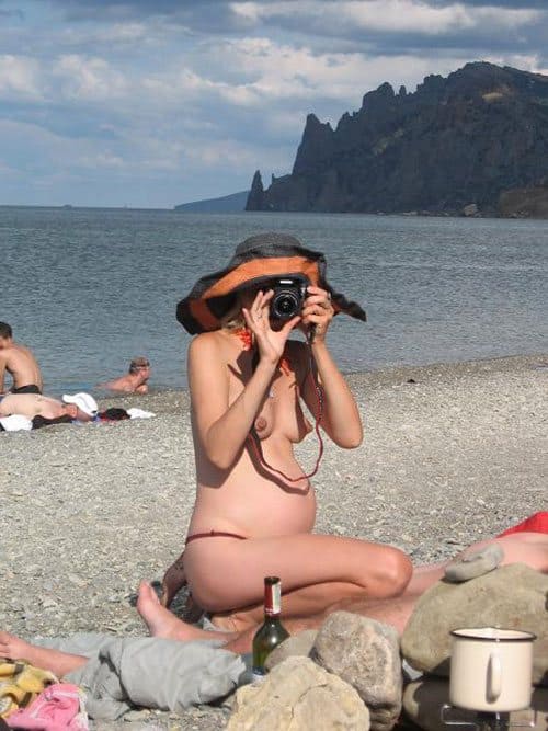 Фото беременных девушек нудисток на пляже 27 фото