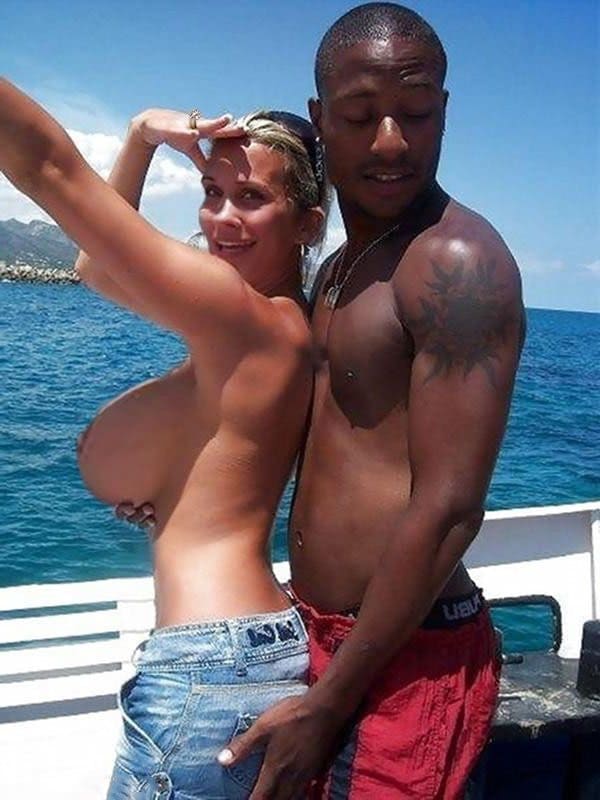 Белые женщины едут на отдых ради пляжного секса с большим черным членом 21 фото
