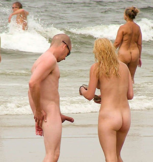 Член встал на нудистском пляже подсмотренное 10 фото