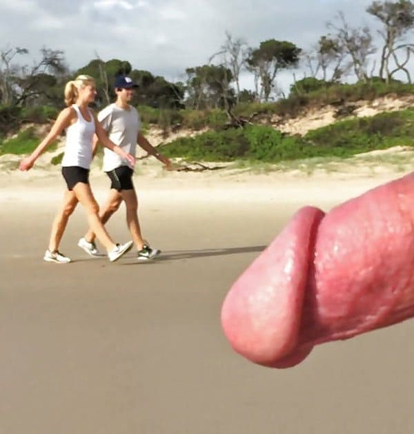 Реакция девушек на голый член эксгибициониста на пляже 13 фото