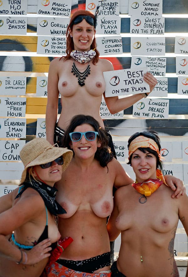 Голые девушки на фестивале Бернинг Мэн / Burning Man 17 фото