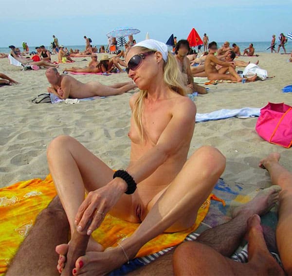 Позы для секса на пляже 37 фото