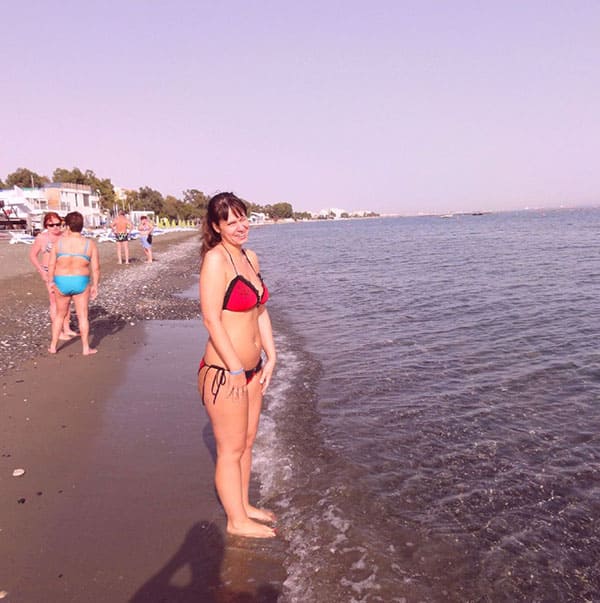 Молодая украиночка отдыхает за границей 15 фото