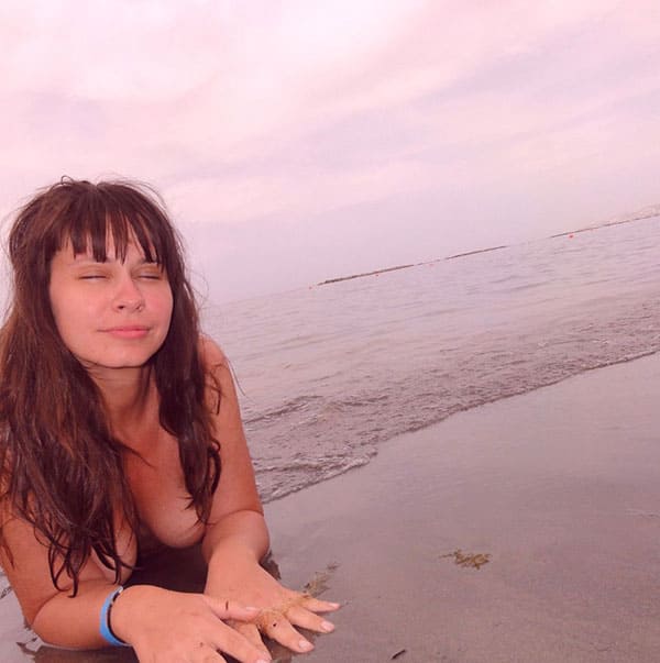 Молодая украиночка отдыхает за границей 44 фото