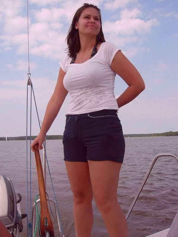 Молодая украиночка отдыхает за границей 91 фото