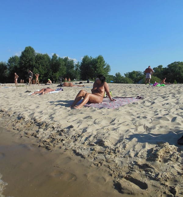 Нудистский пляж в Киеве съемка скрытой камерой 1 фото