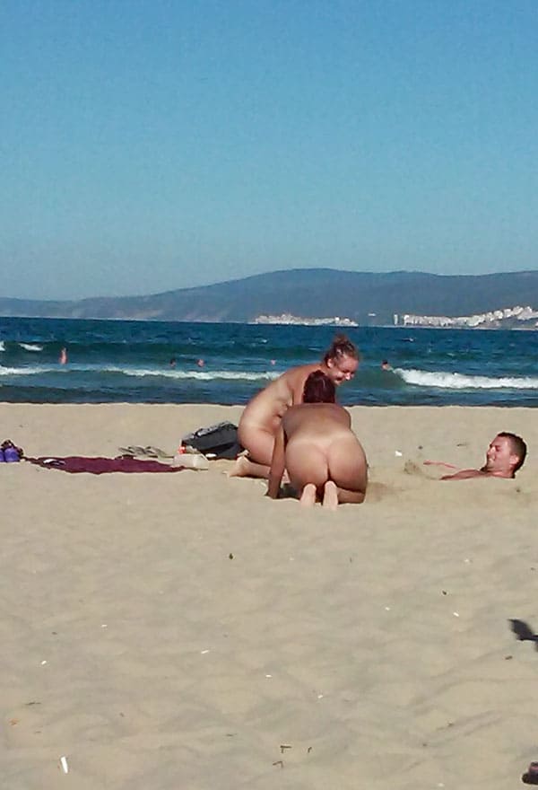 Один день на нудистском пляже съемка на телефон 55 фото