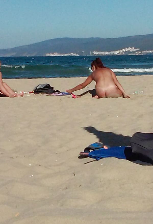 Один день на нудистском пляже съемка на телефон 79 фото