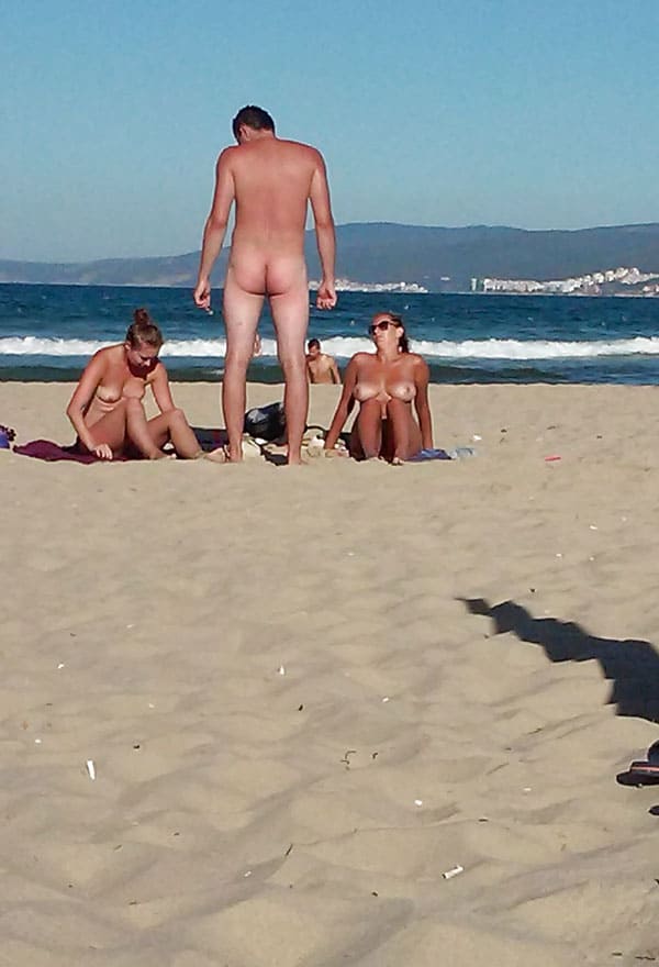 Один день на нудистском пляже съемка на телефон 88 фото
