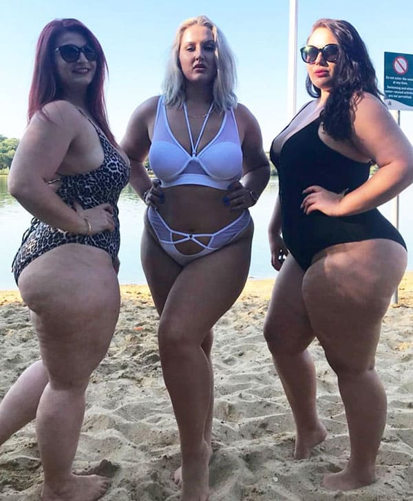 Сексуальные толстушки на пляже в купальниках 7 фото
