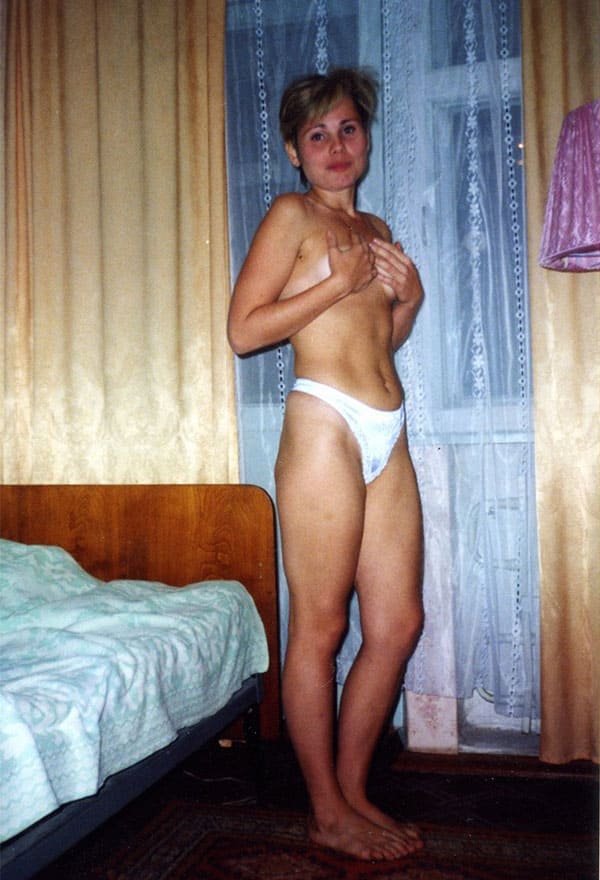 Ретро ню русских девушек из 90х годов 32 фото