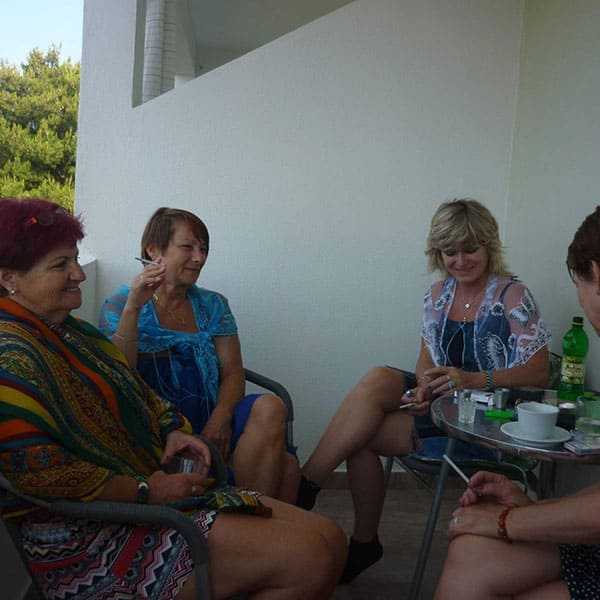 Автобусный тур зрелых женщин по нудистским пляжам Хорватии 52 фото