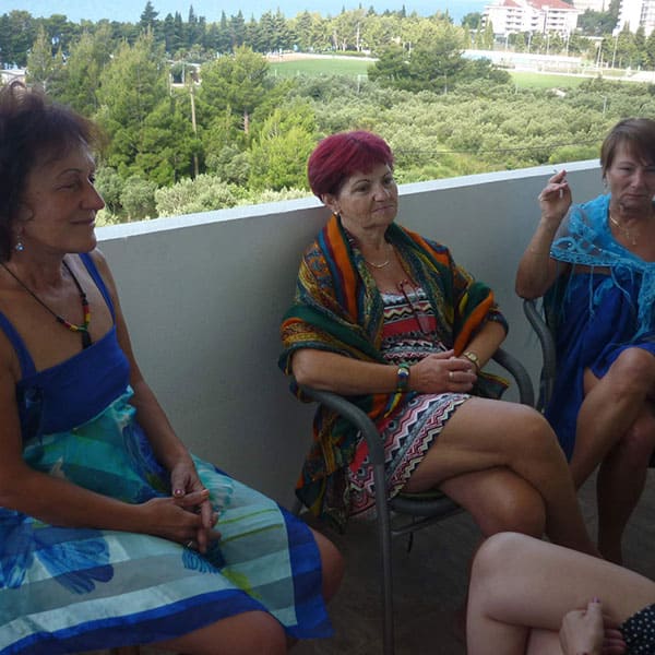 Автобусный тур зрелых женщин по нудистским пляжам Хорватии 55 фото