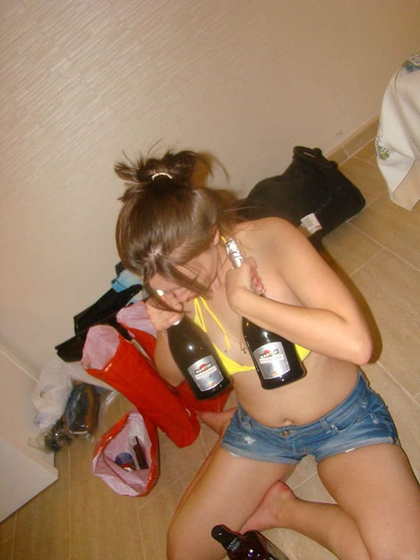 Секс пьяной молодежи на отдыхе в египетском отеле 50 фото