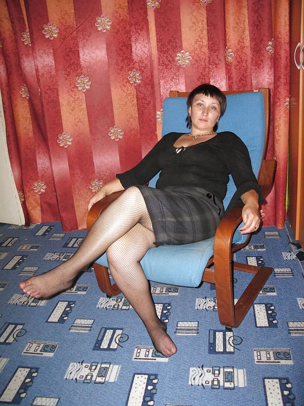 Русские жены в одежде и без 23 фото