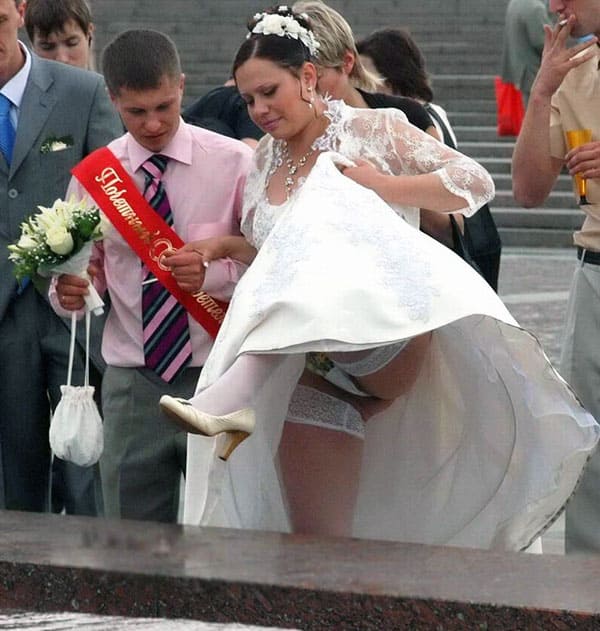 Случайные засветы русских невест подсмотренное 1 фото