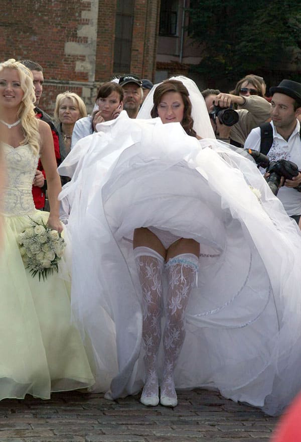 Случайные засветы русских невест подсмотренное 15 фото