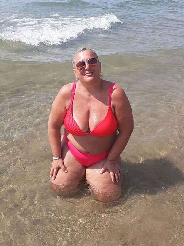 Русские женщины на пляже с большими сиськами 28 фото