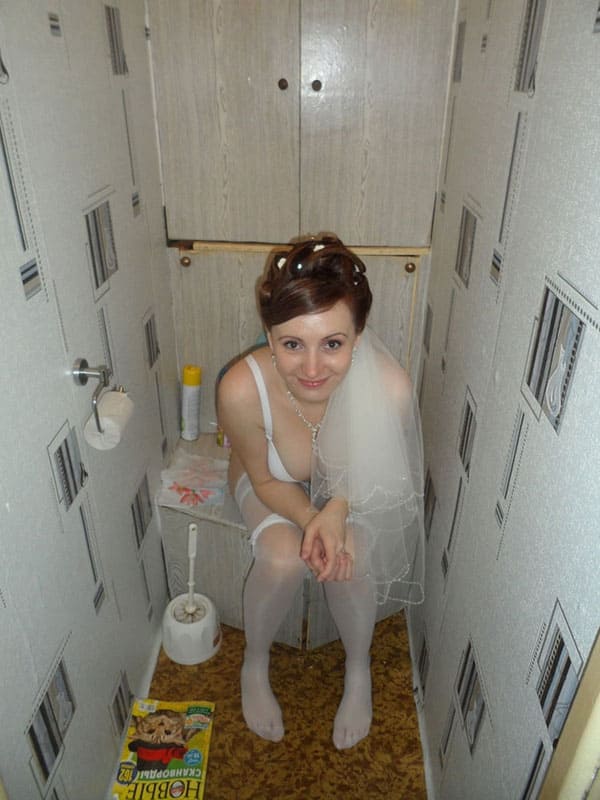 Русская невеста раздевается дома на камеру 20 фото