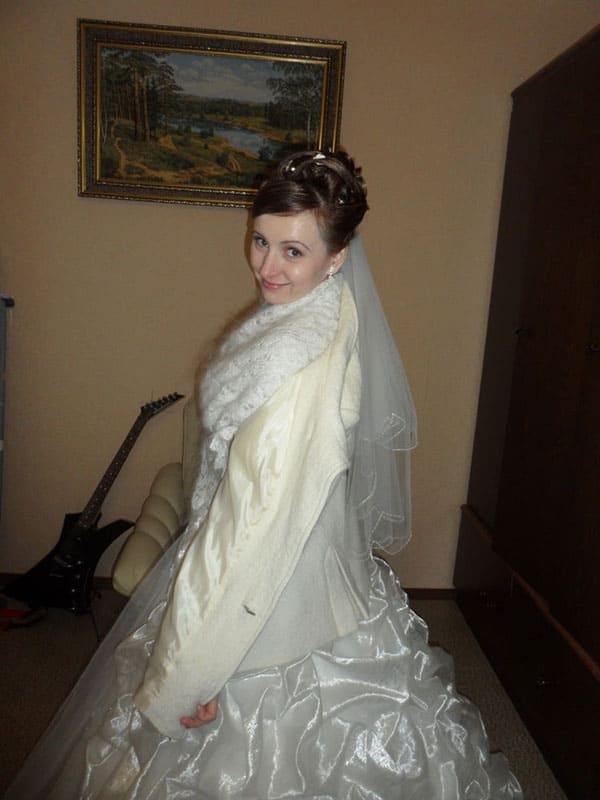 Русская невеста раздевается дома на камеру 4 фото
