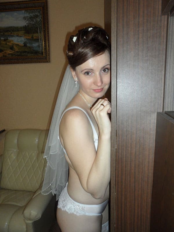 Русская невеста раздевается дома на камеру 40 фото