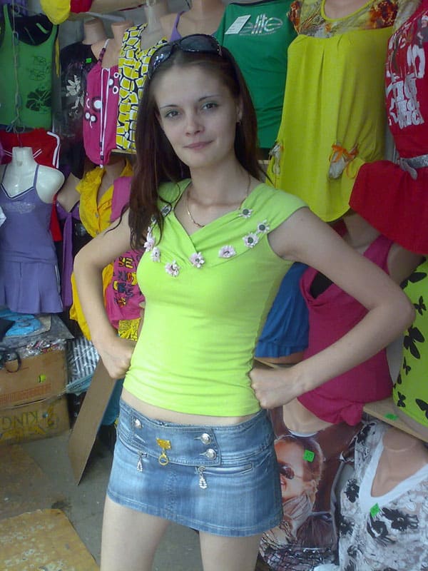 Молодые украинки в одежде и без 39 фото