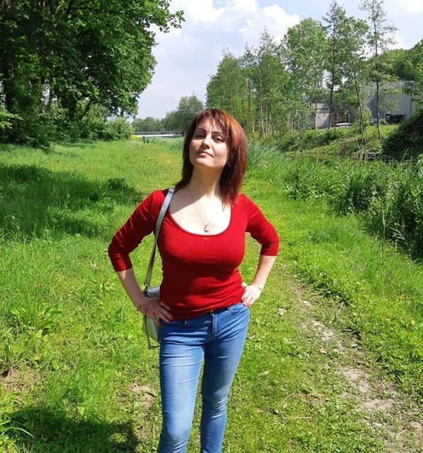 Молодые украинки в одежде и без 57 фото