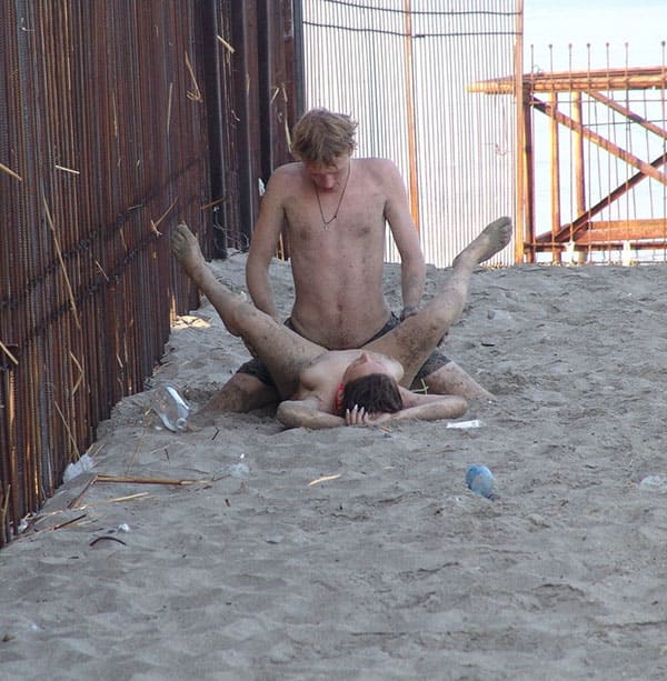 Пьяный секс на пляже Казантипа 9 фото