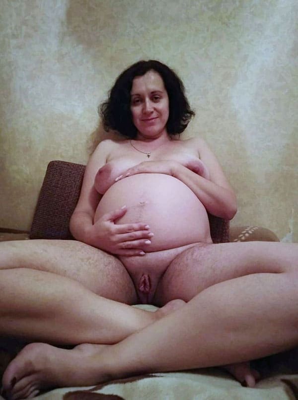Голые женщины во время беременности 44 фото