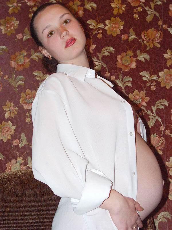 Украинская беременная девушка с большими коричневыми сосками 13 фото