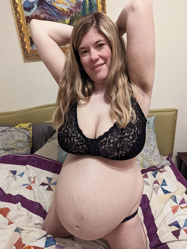 Беременная жена с наливными молочными сиськами 7 фото