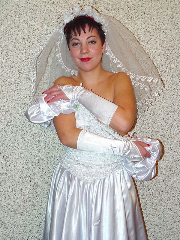 Невеста сняла платье и показала голую пизду 21 фото