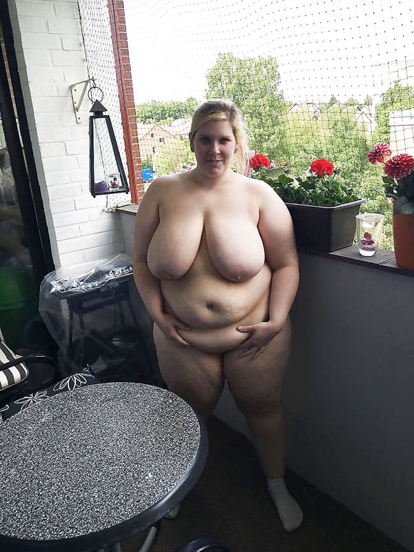 Сисястые зрелые женщины голые 56 фото