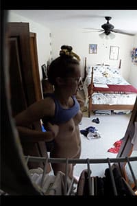 Скрытая камера в комнате сестры