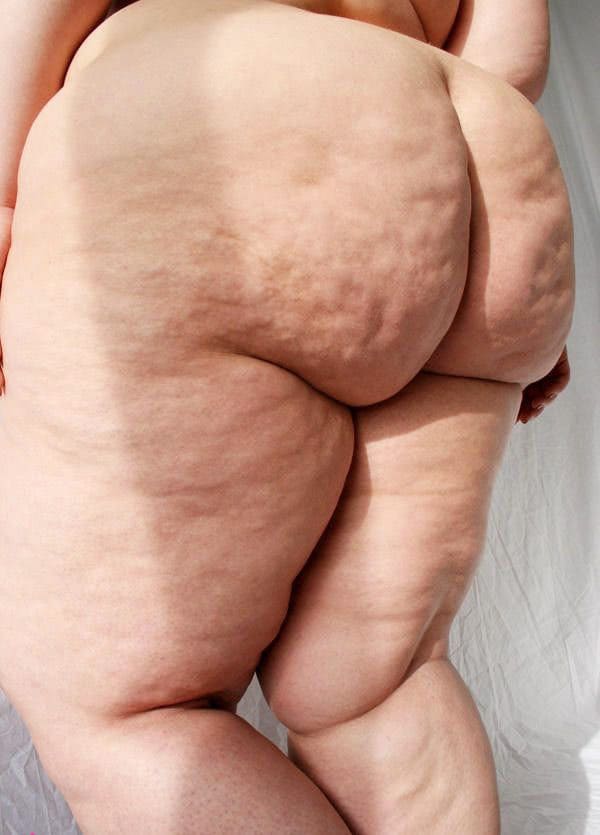 Толстая девушка с большой целлюлитной попой 60 фото