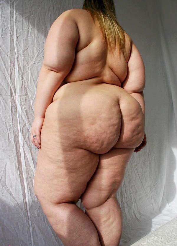 Толстая девушка с большой целлюлитной попой 61 фото