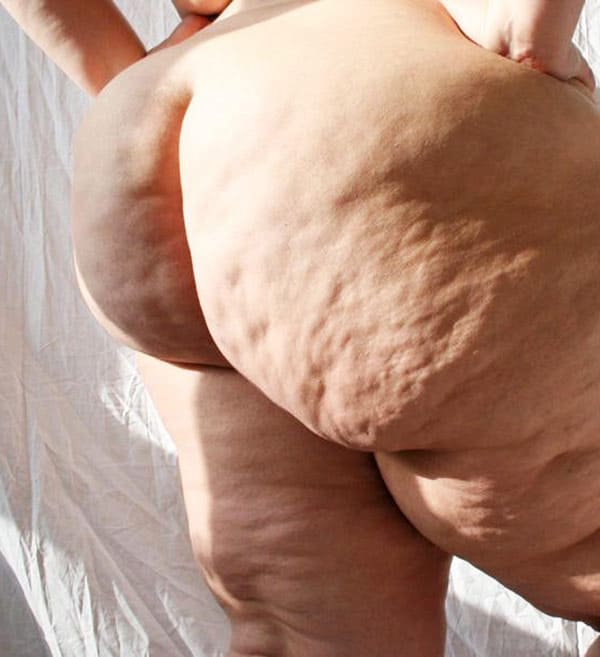 Толстая девушка с большой целлюлитной попой 69 фото