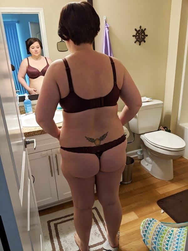 Толстые женщины перед зеркалом 34 фото