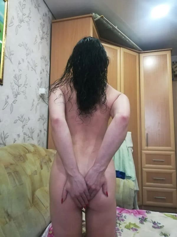Русская девушка любит секс с анальной пробкой 40 фото