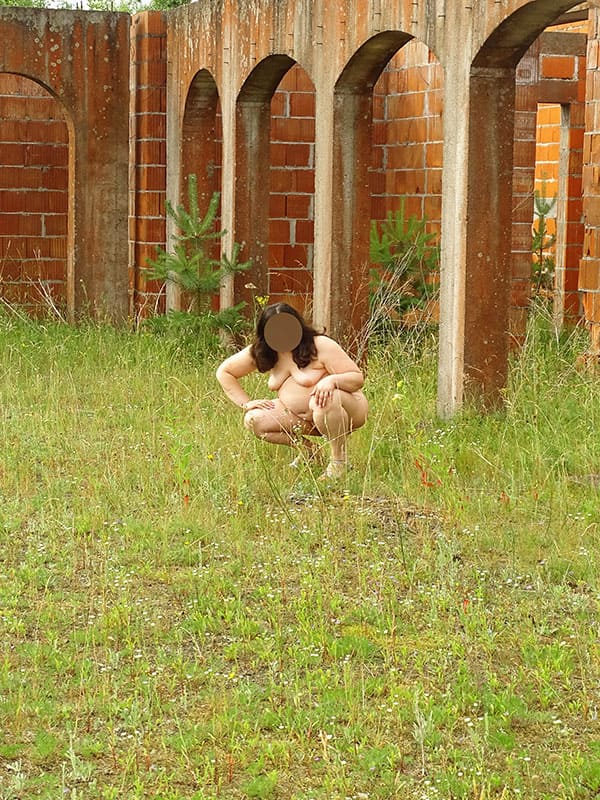 Толстая жена ссыт на стройке 13 фото