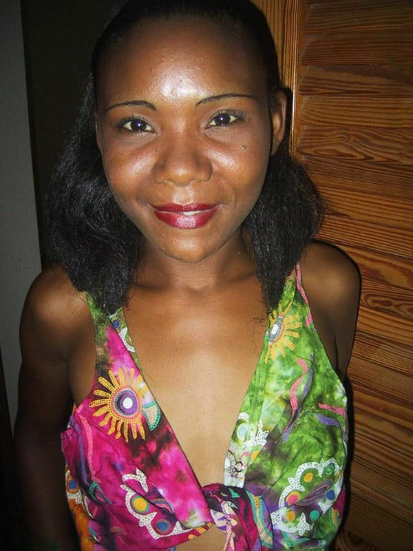 Худая негритянка с обконченной пиздой 2 фото