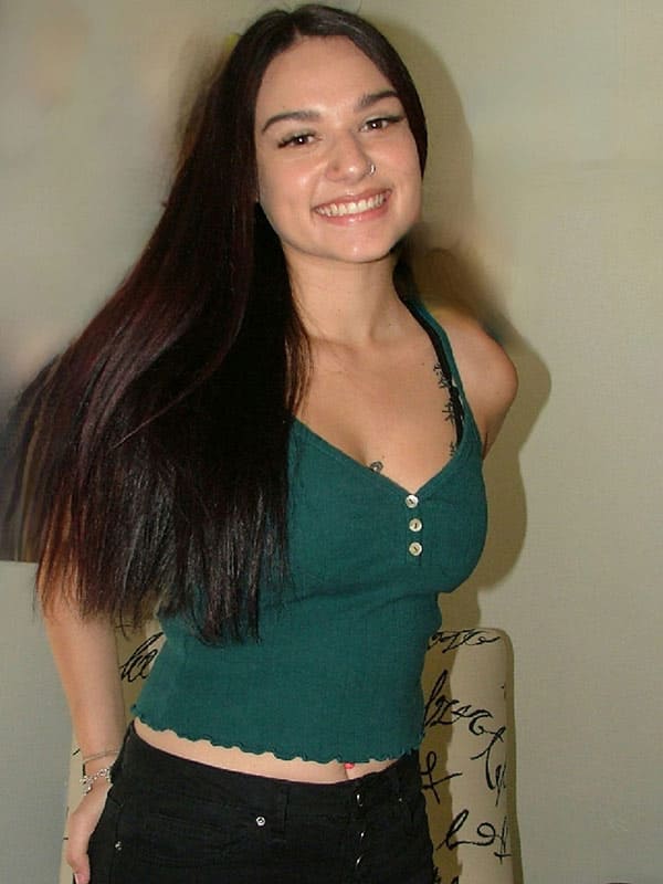 Сочная срака молодой украинки 11 фото