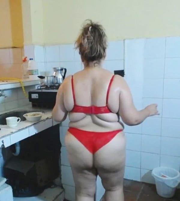 Русские мамки в стрингах 73 фото