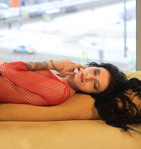 Секретутка офисная шлюшка 3 фото