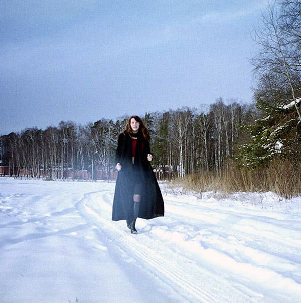 Зимнее ретро ню на природе 1 фото