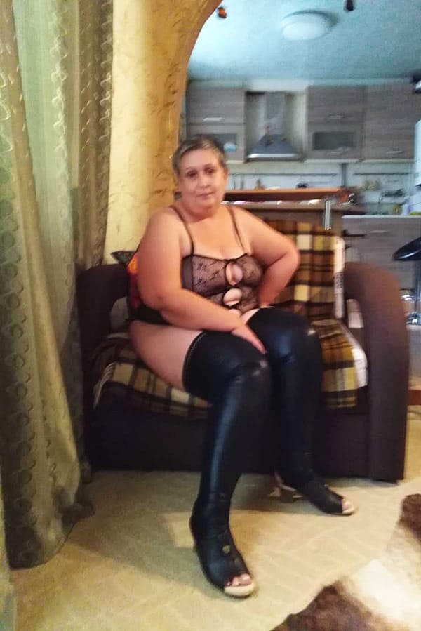 Толстая тёща в секс белье присланное 14 фото