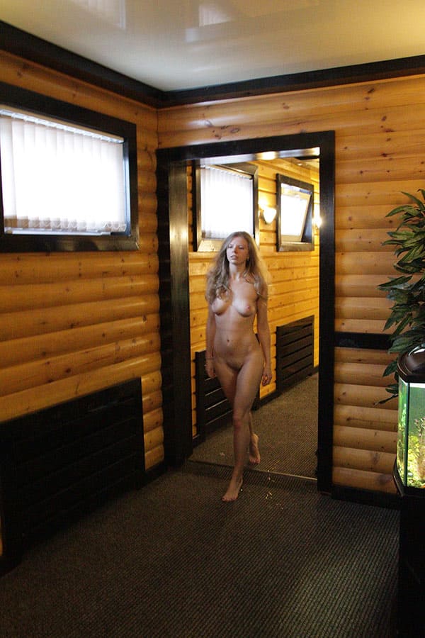 Молодая телочка в русской сауне 44 фото