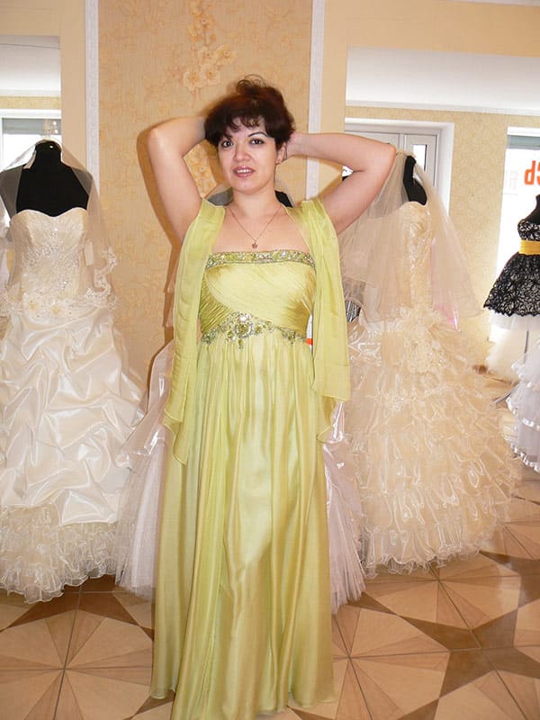 Русская дама измерила свою пизду линейкой 7 фото