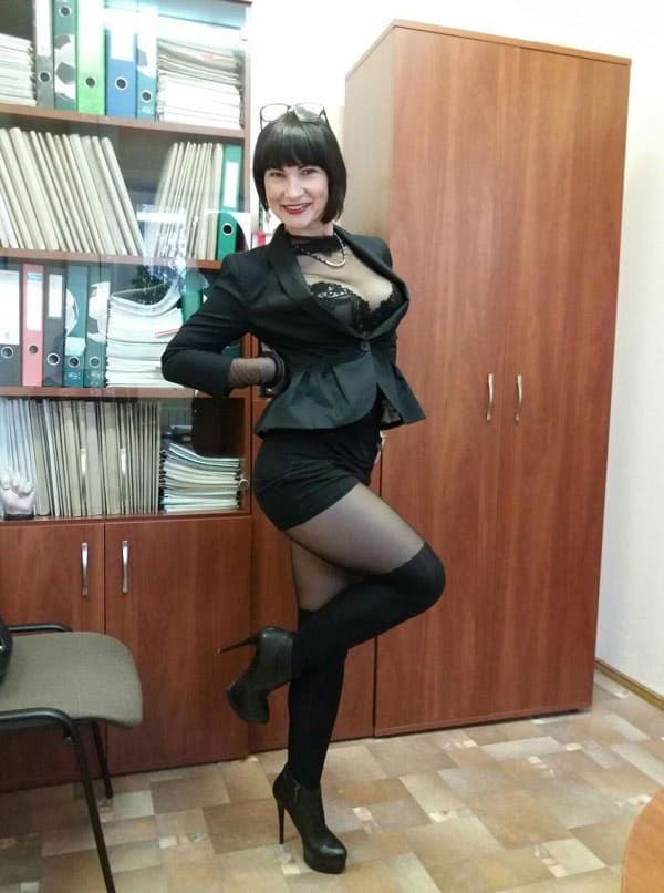 Голые дамы из бухгалтерии 10 фото