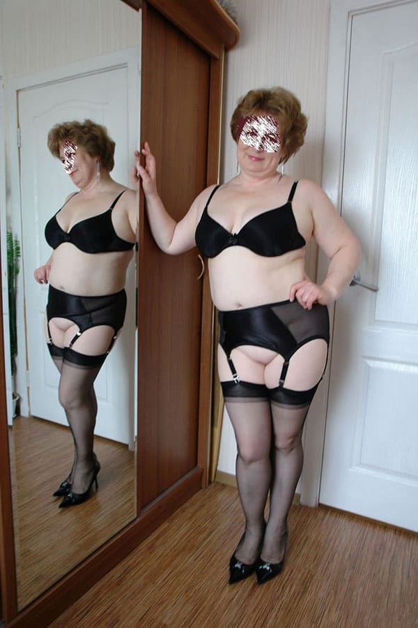 Голые дамы из бухгалтерии 68 фото